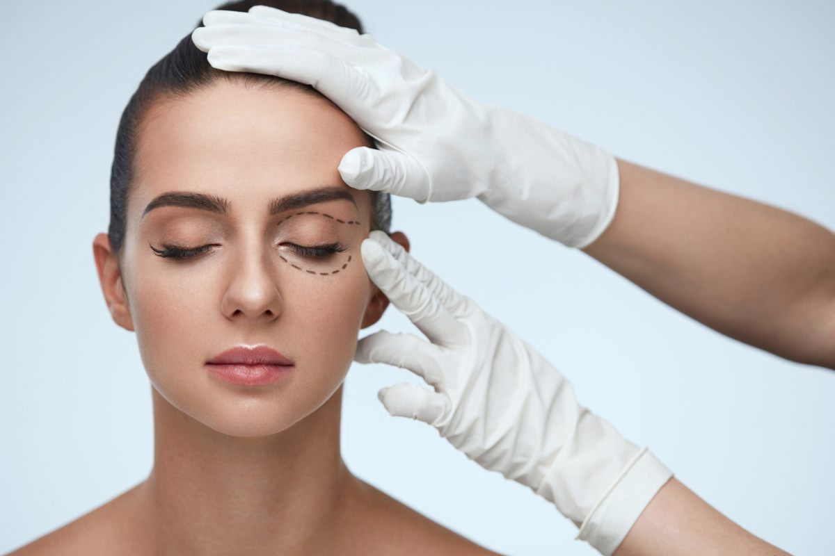 Why You Recover Faster With Awake Blepharoplasty